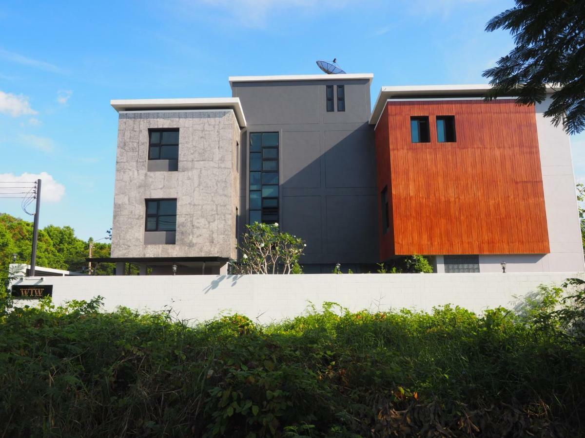 ดับเบิลยูไอดับเบิลยู มินิโฮเต็ล Bed & Breakfast กรุงเทพมหานคร ภายนอก รูปภาพ