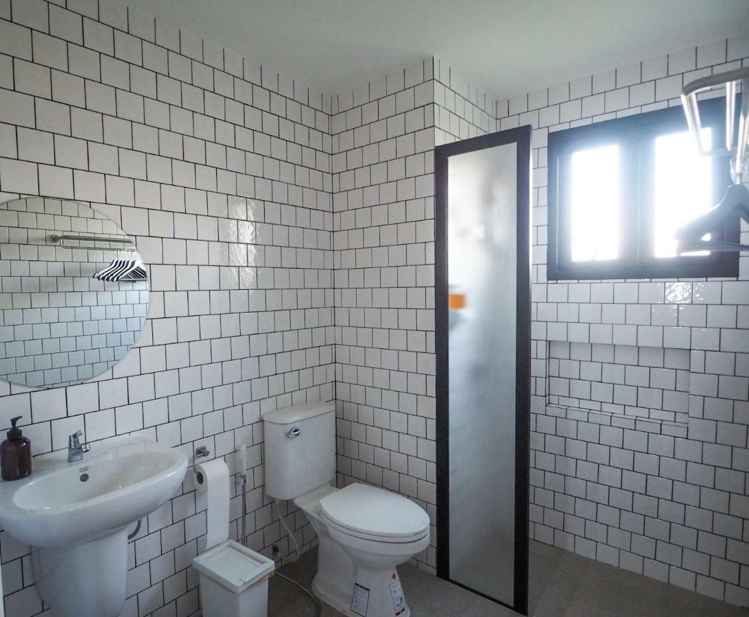 ดับเบิลยูไอดับเบิลยู มินิโฮเต็ล Bed & Breakfast กรุงเทพมหานคร ภายนอก รูปภาพ
