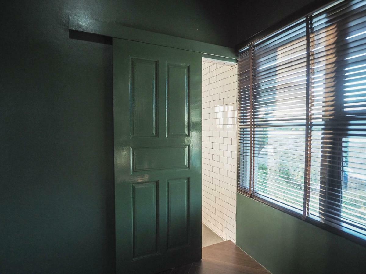 ดับเบิลยูไอดับเบิลยู มินิโฮเต็ล Bed & Breakfast กรุงเทพมหานคร ภายนอก รูปภาพ